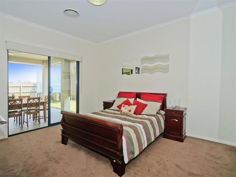 66 Birchwood Place, Stretton QLD 4116