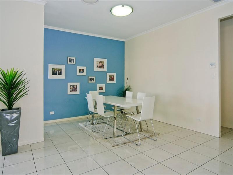 66 Birchwood Place, Stretton QLD 4116