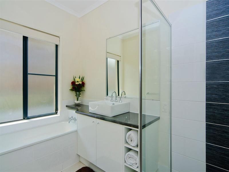 66 Birchwood Place, Stretton QLD 4116