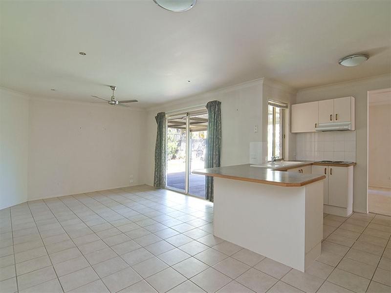 7 Dewick Court, Calamvale QLD 4116