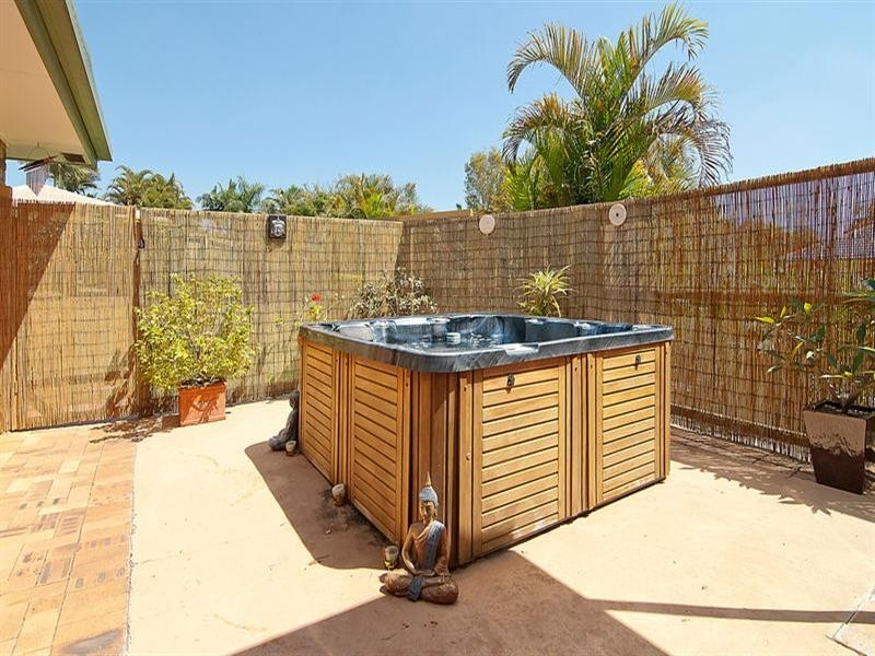 47 Bannockburn Crescent, Parkinson QLD 4115