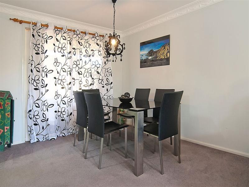 47 Bannockburn Crescent, Parkinson QLD 4115