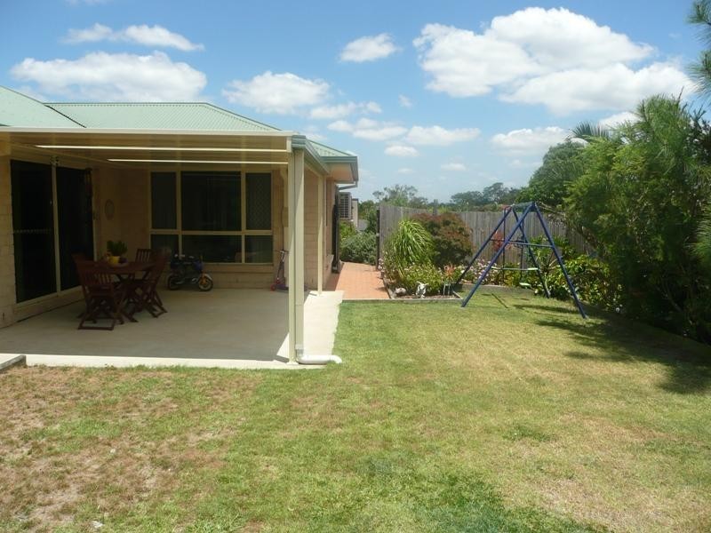 69 Woodlark Crescent, Parkinson QLD 4115