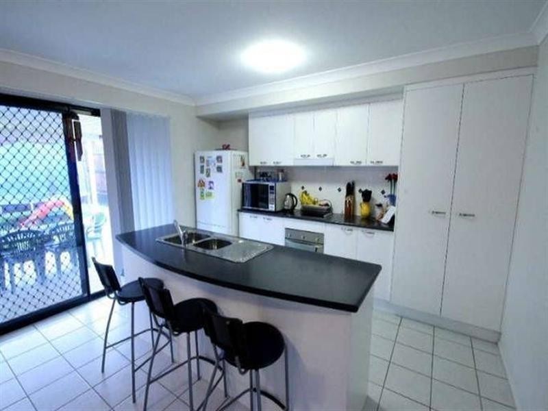 16 Muscari Cresent, Drewvale QLD 4116