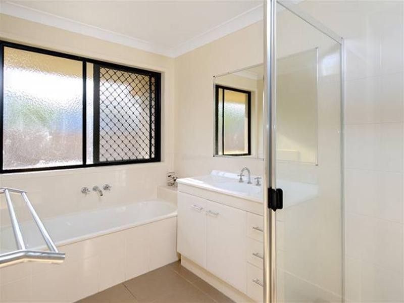 Doolandella QLD 4077