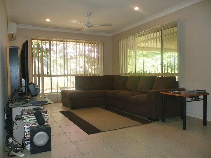 9 Hira Close, Calamvale QLD 4116