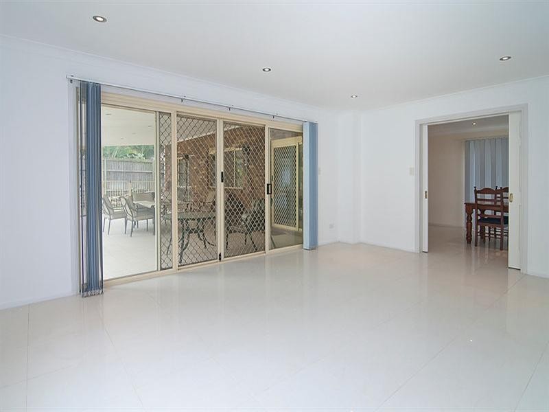 75 Sunflower Crescent, Calamvale QLD 4116