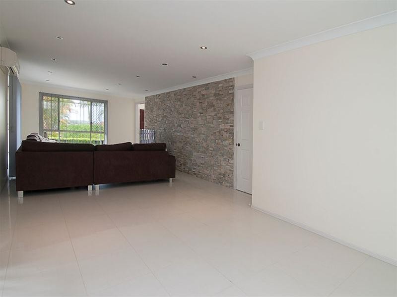 75 Sunflower Crescent, Calamvale QLD 4116