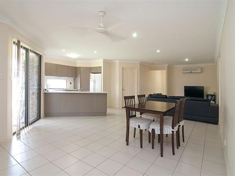 11 GEMVIEW Street, Calamvale QLD 4116