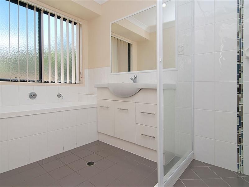 11 GEMVIEW Street, Calamvale QLD 4116
