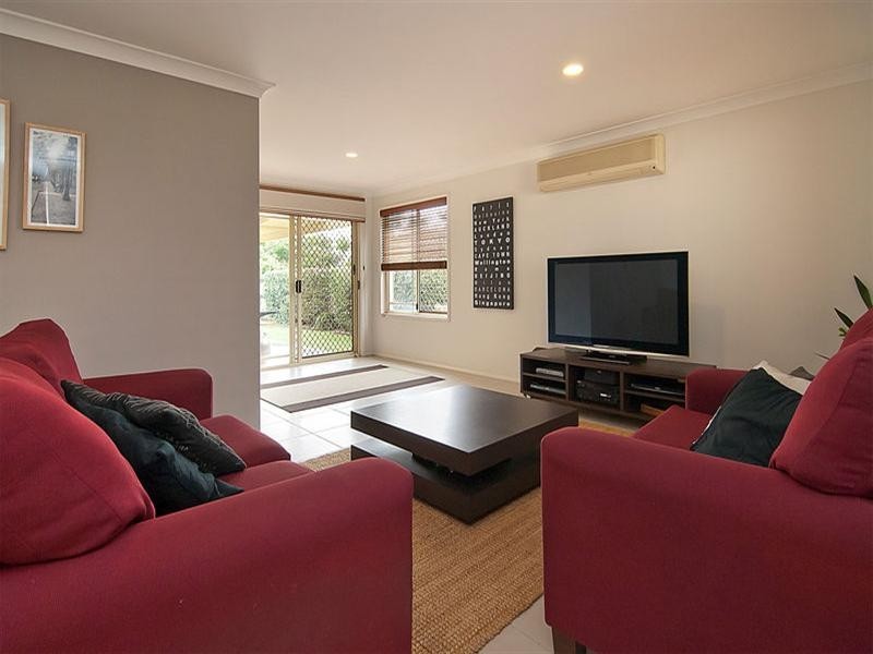 57 Sunflower Crescent, Calamvale QLD 4116