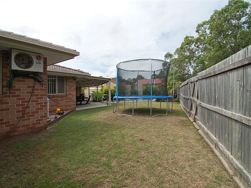 9 Avondale Crescent, Parkinson QLD 4115