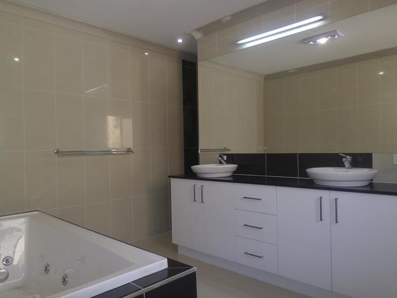 63 Alfred Circuit, Calamvale QLD 4116