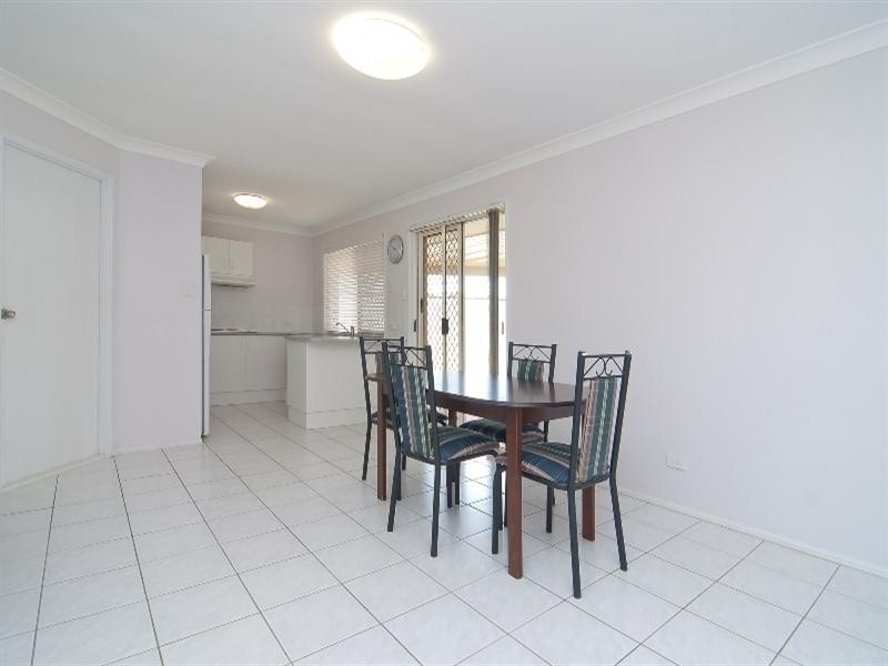 8 Dewick Court, Calamvale QLD 4116