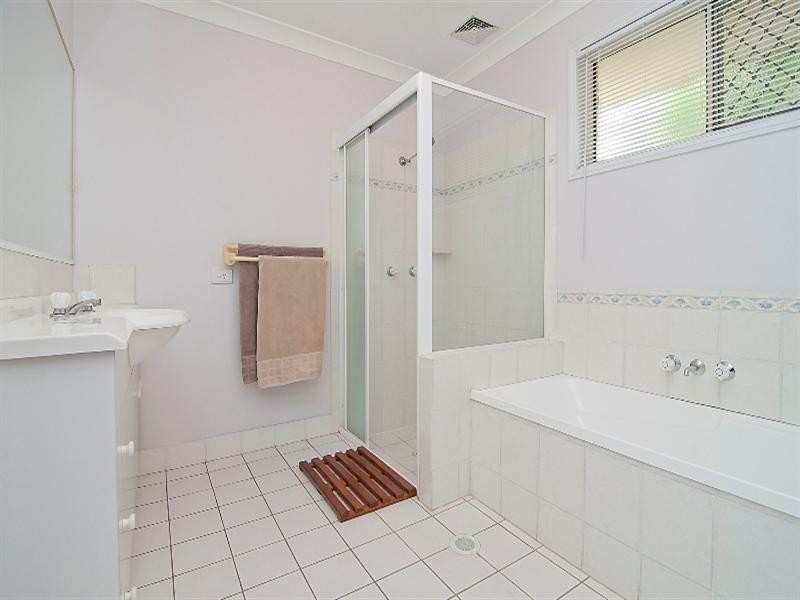 8 Dewick Court, Calamvale QLD 4116