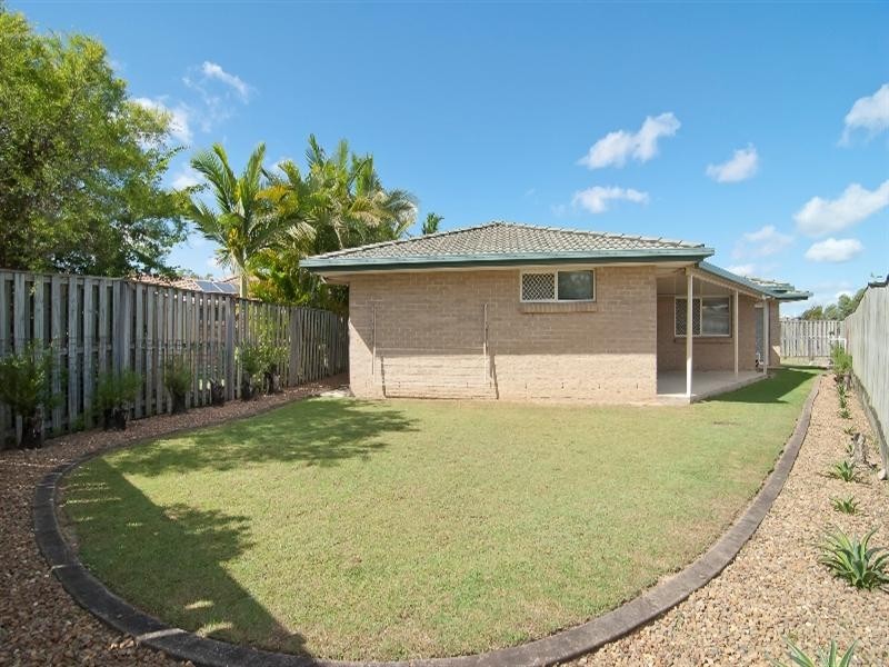 8 Dewick Court, Calamvale QLD 4116