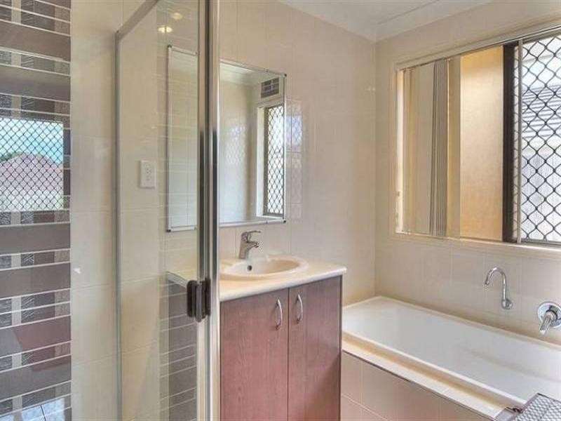 11 Stockton Street, Calamvale QLD 4116
