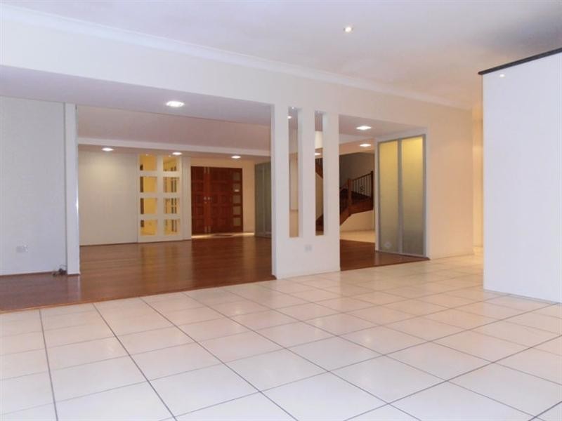 7 Bronte Place, Parkinson QLD 4115