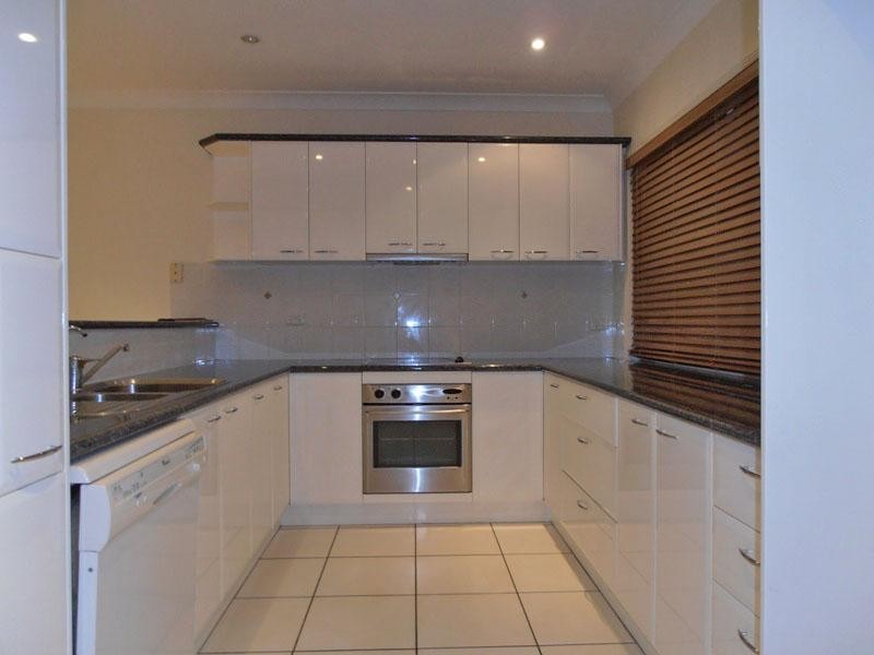 7 Bronte Place, Parkinson QLD 4115