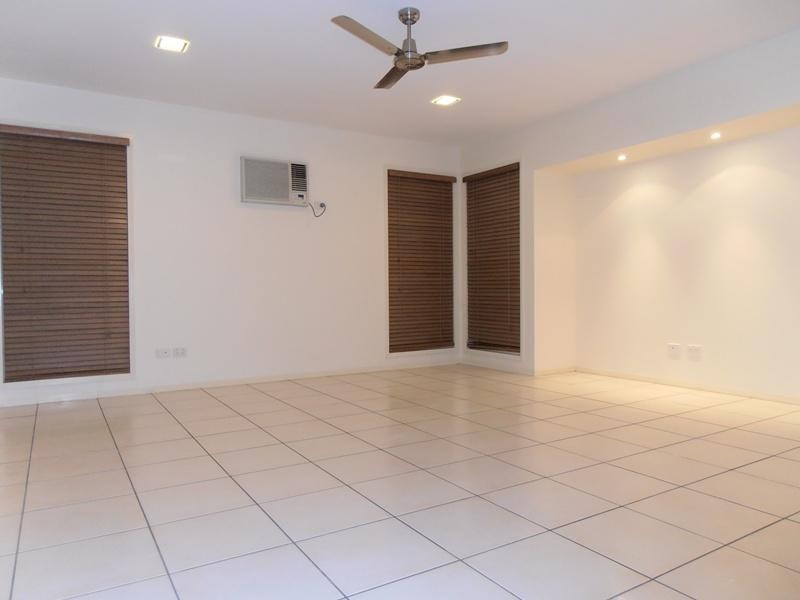7 Bronte Place, Parkinson QLD 4115
