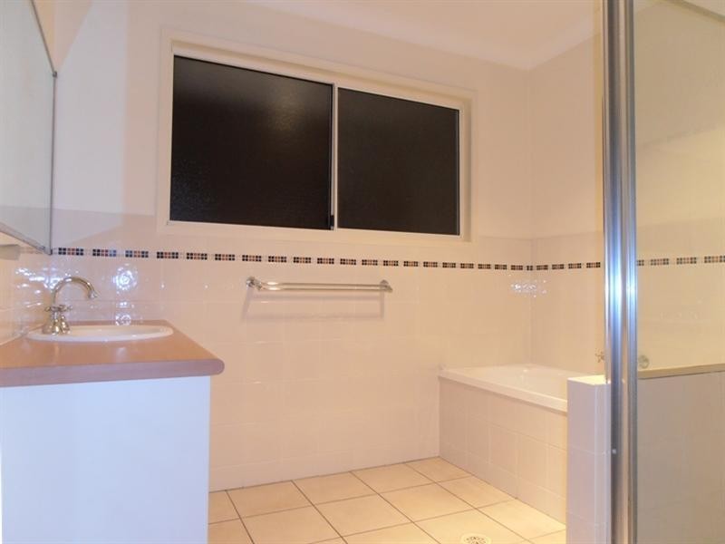 7 Bronte Place, Parkinson QLD 4115