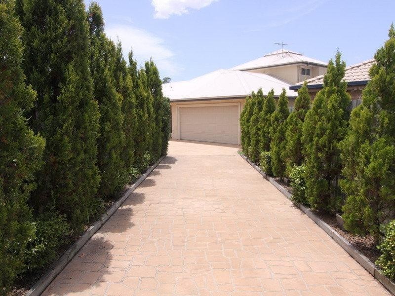 7 Bronte Place, Parkinson QLD 4115