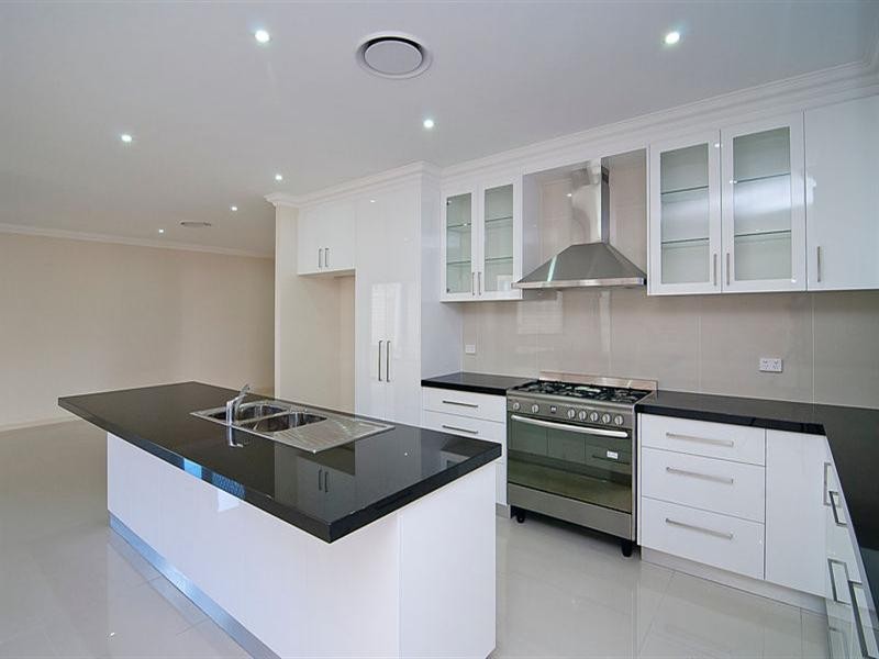 63 Alfred Circuit, Calamvale QLD 4116