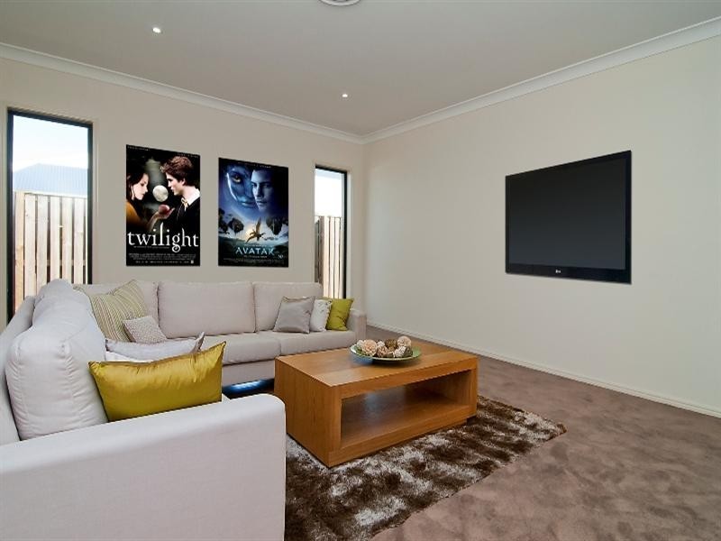 63 Alfred Circuit, Calamvale QLD 4116
