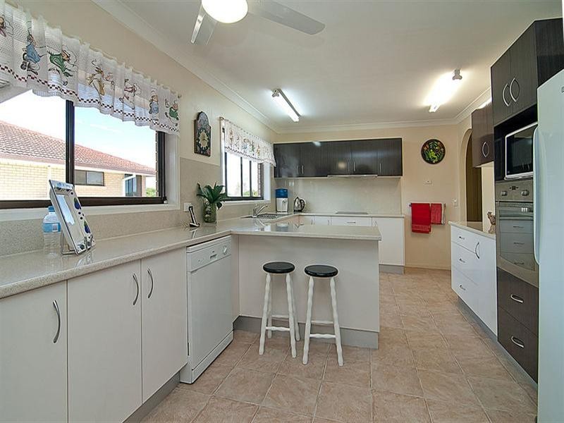 1 Mapleleaf Street, Eight Mile Plains QLD 4113