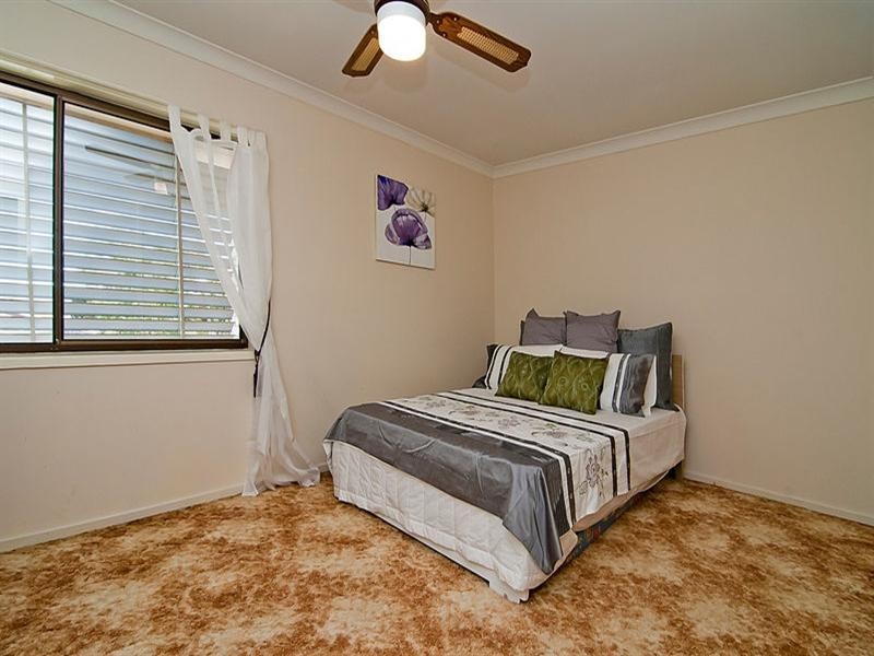 1 Mapleleaf Street, Eight Mile Plains QLD 4113