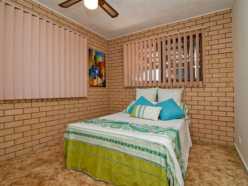 1 Mapleleaf Street, Eight Mile Plains QLD 4113