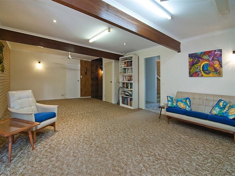 1 Mapleleaf Street, Eight Mile Plains QLD 4113