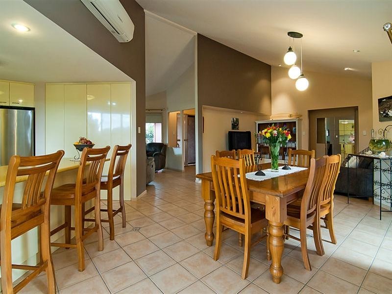 2 Mayfair Place, Stretton QLD 4116