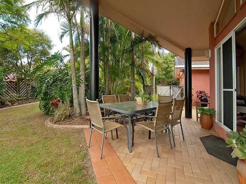 2 Mayfair Place, Stretton QLD 4116
