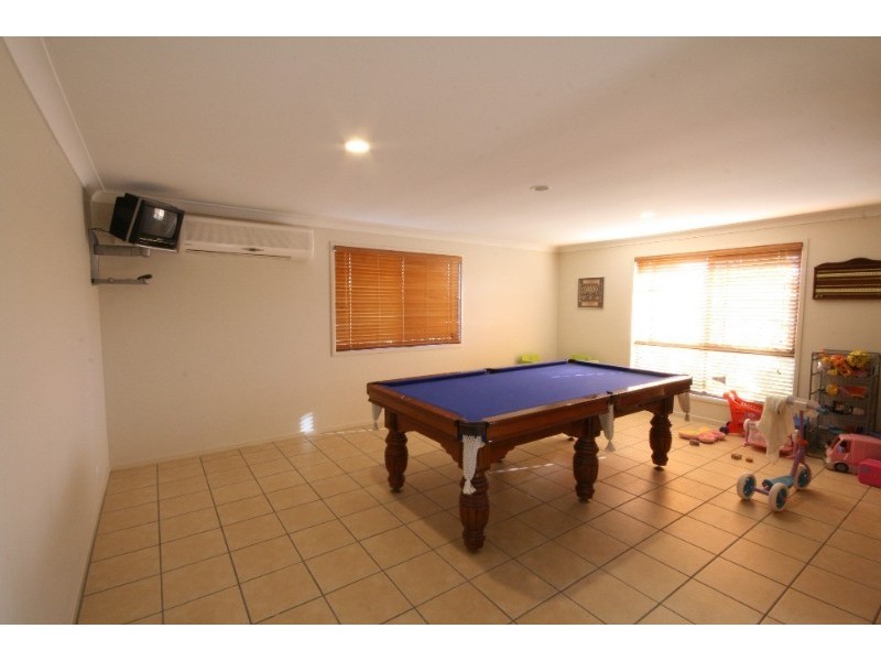 Parkinson QLD 4115