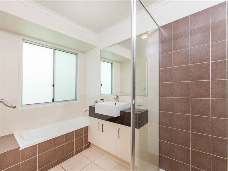 11 Vernon Street, Nambour QLD 4560