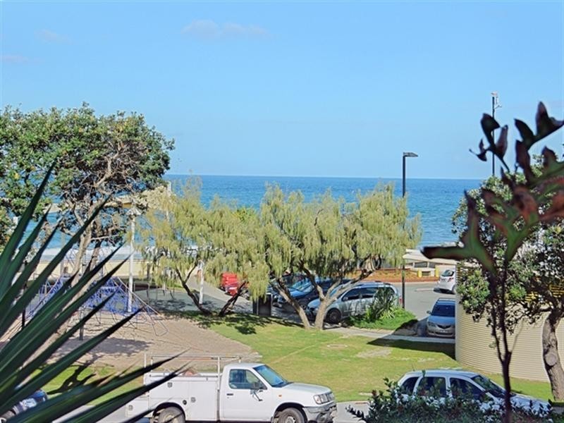 Unit 1 ‘Capeview’ 28 Orvieto Terrace, Kings Beach QLD 4551
