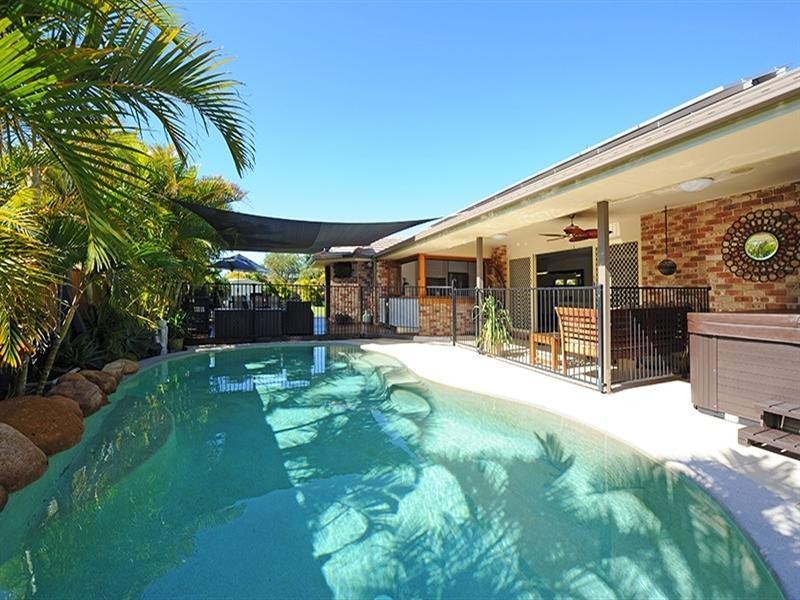 42 Springs Drive, Little Mountain QLD 4551