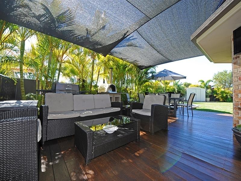 42 Springs Drive, Little Mountain QLD 4551