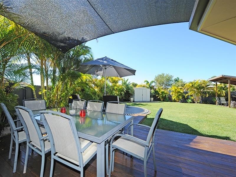42 Springs Drive, Little Mountain QLD 4551