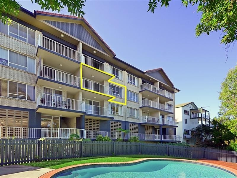 Unit 6 ‘Kensington’ 26 Saltair Street, Kings Beach QLD 4551