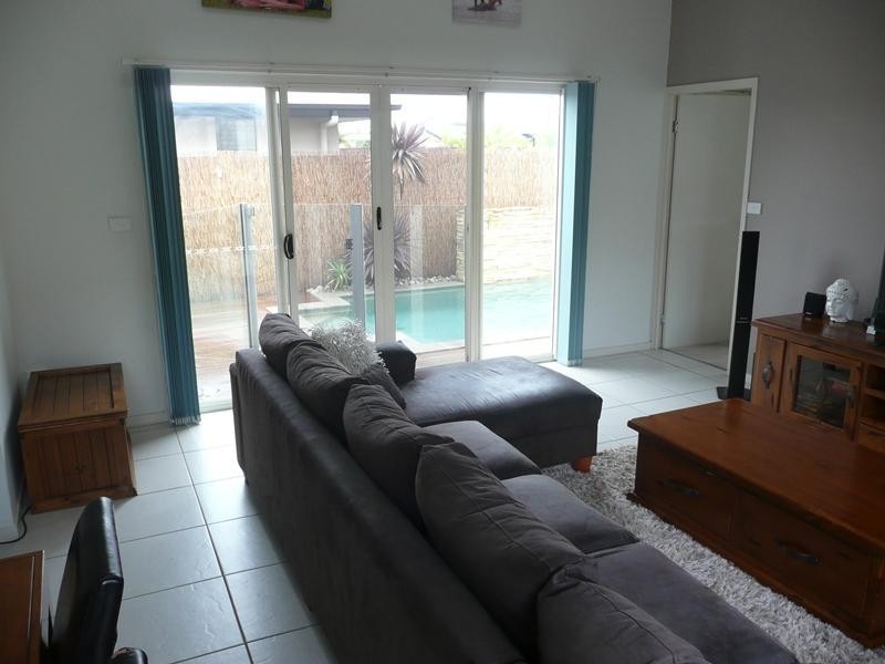 9 Barrine Crescent, Caloundra West QLD 4551