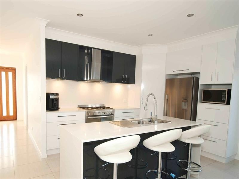 15 White Cedar Drive, Meridan Plains QLD 4551