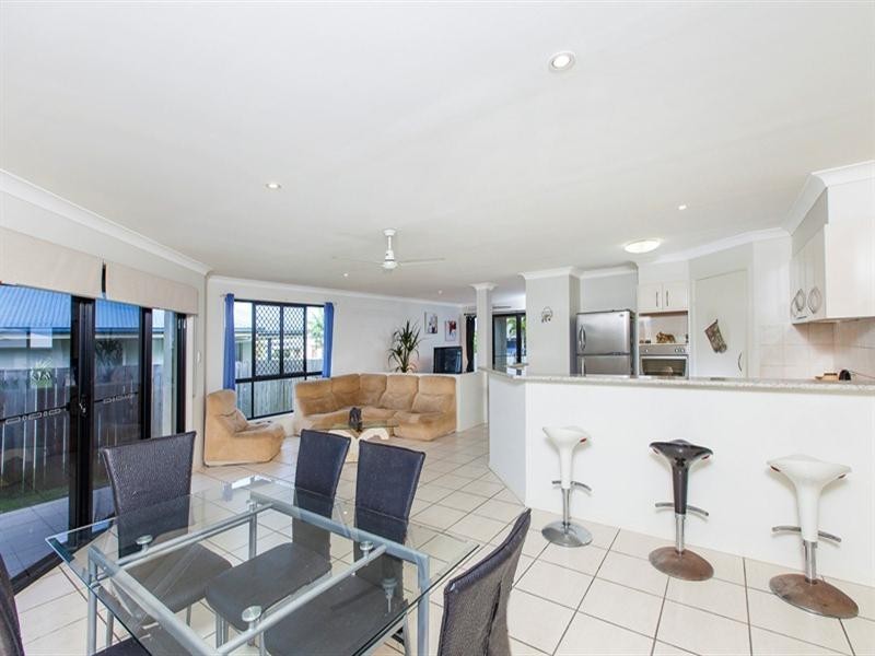 60 O’Reilly Drive, Caloundra West QLD 4551