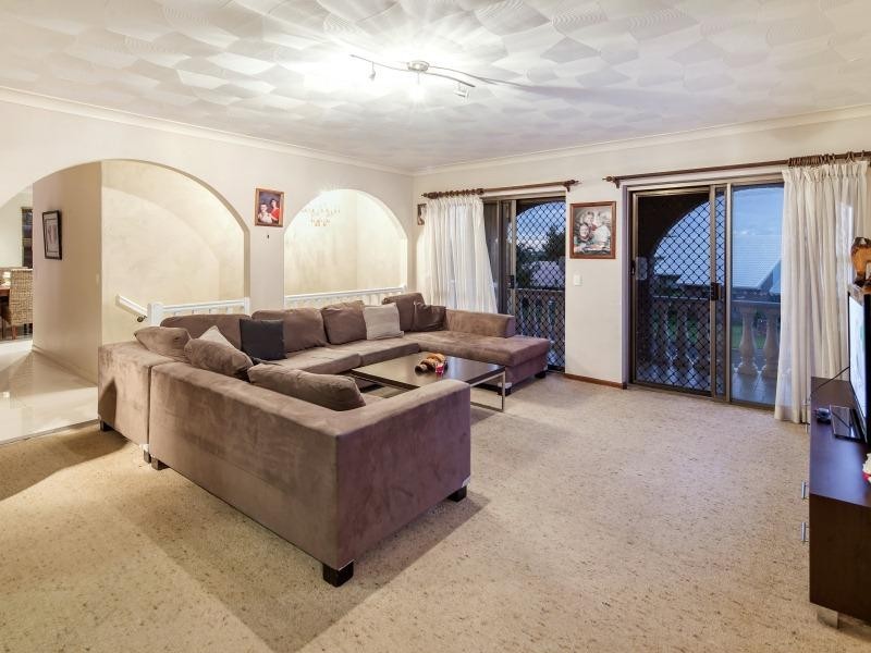 26 Anderson Street, Battery Hill QLD 4551