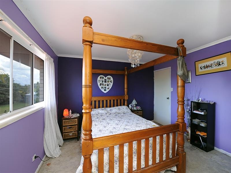 1 Pinewood Street, Little Mountain QLD 4551