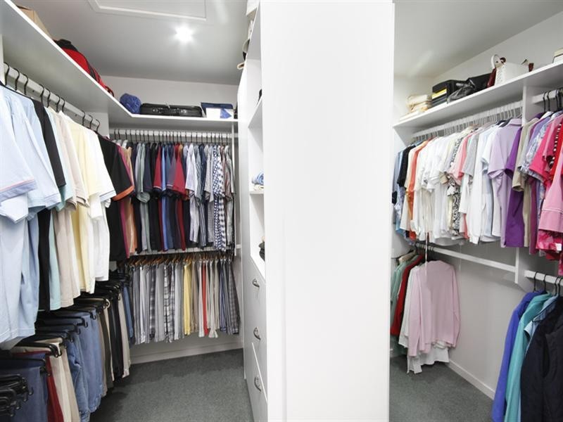 35 Barbuda Circuit, Kawana Island QLD 4575