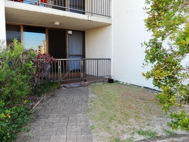 Unit 2 ‘Sealanes’ 43 Albert Street, Kings Beach QLD 4551