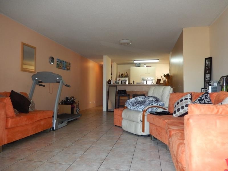 Unit 2 ‘Sealanes’ 43 Albert Street, Kings Beach QLD 4551