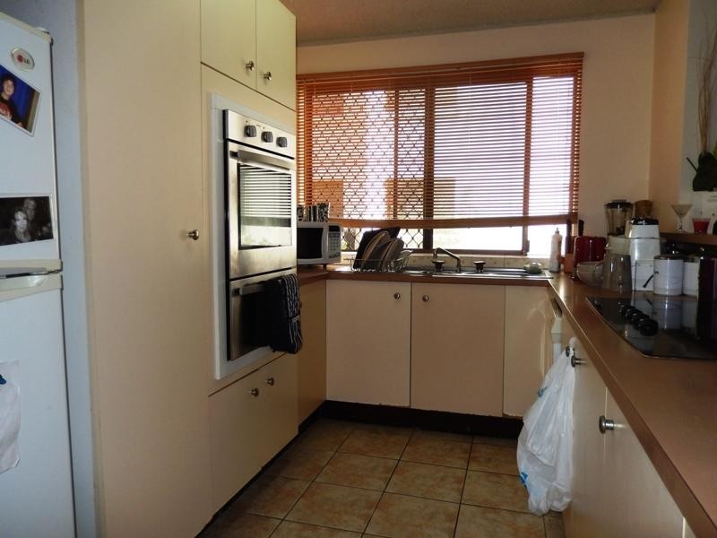 Unit 2 ‘Sealanes’ 43 Albert Street, Kings Beach QLD 4551